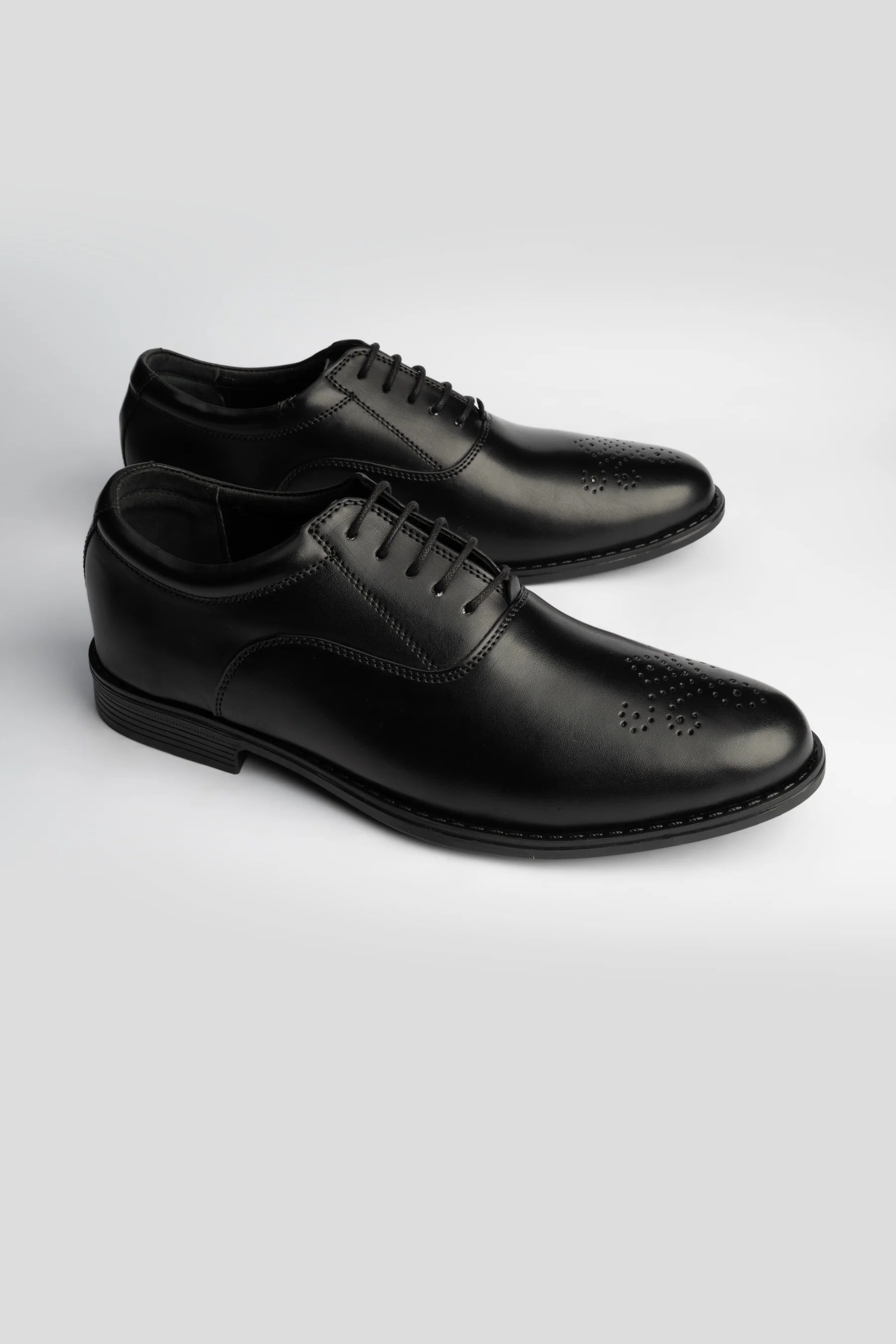 SAVELLONNE LACE UPS