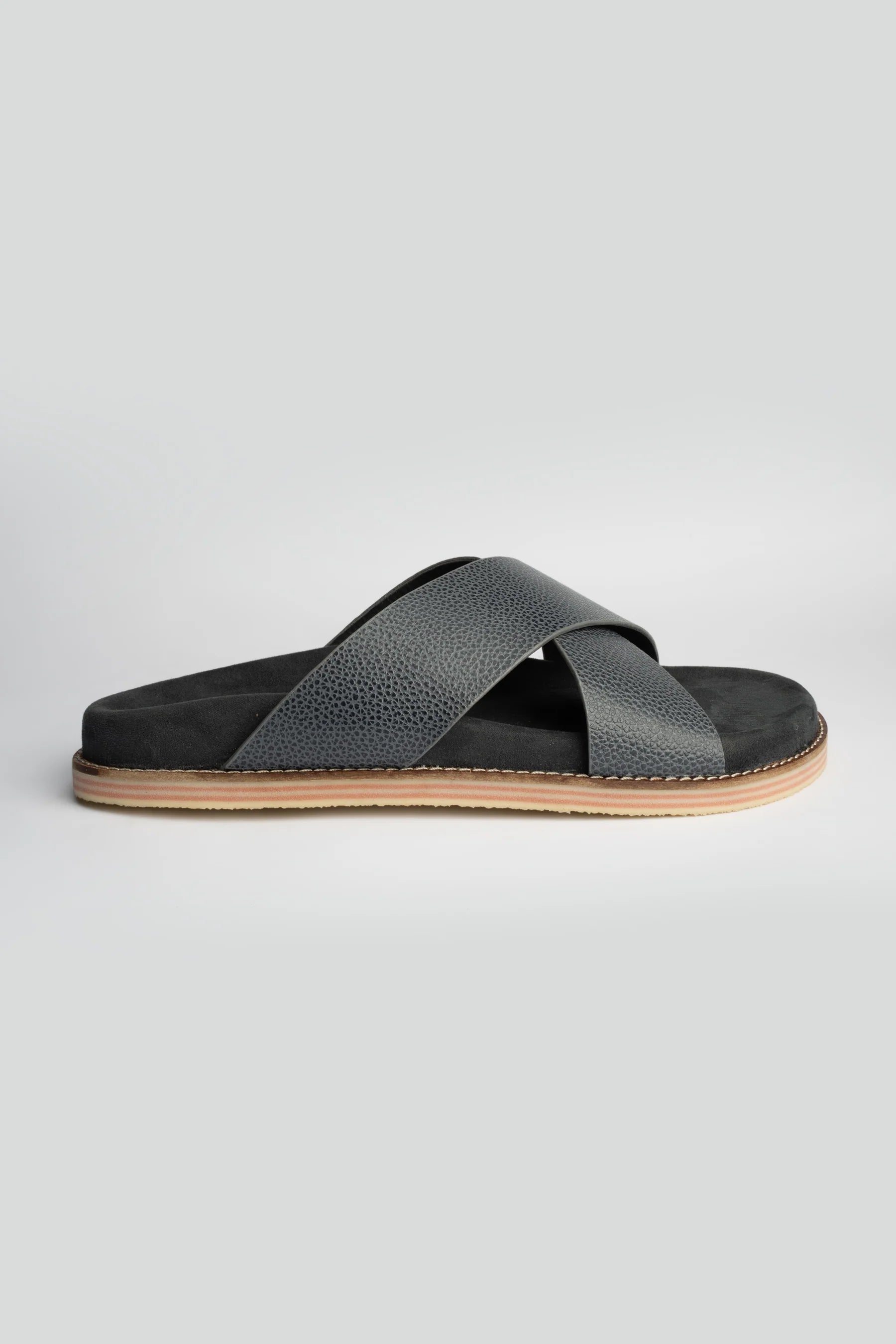 KINGSMEREON SLIPPER