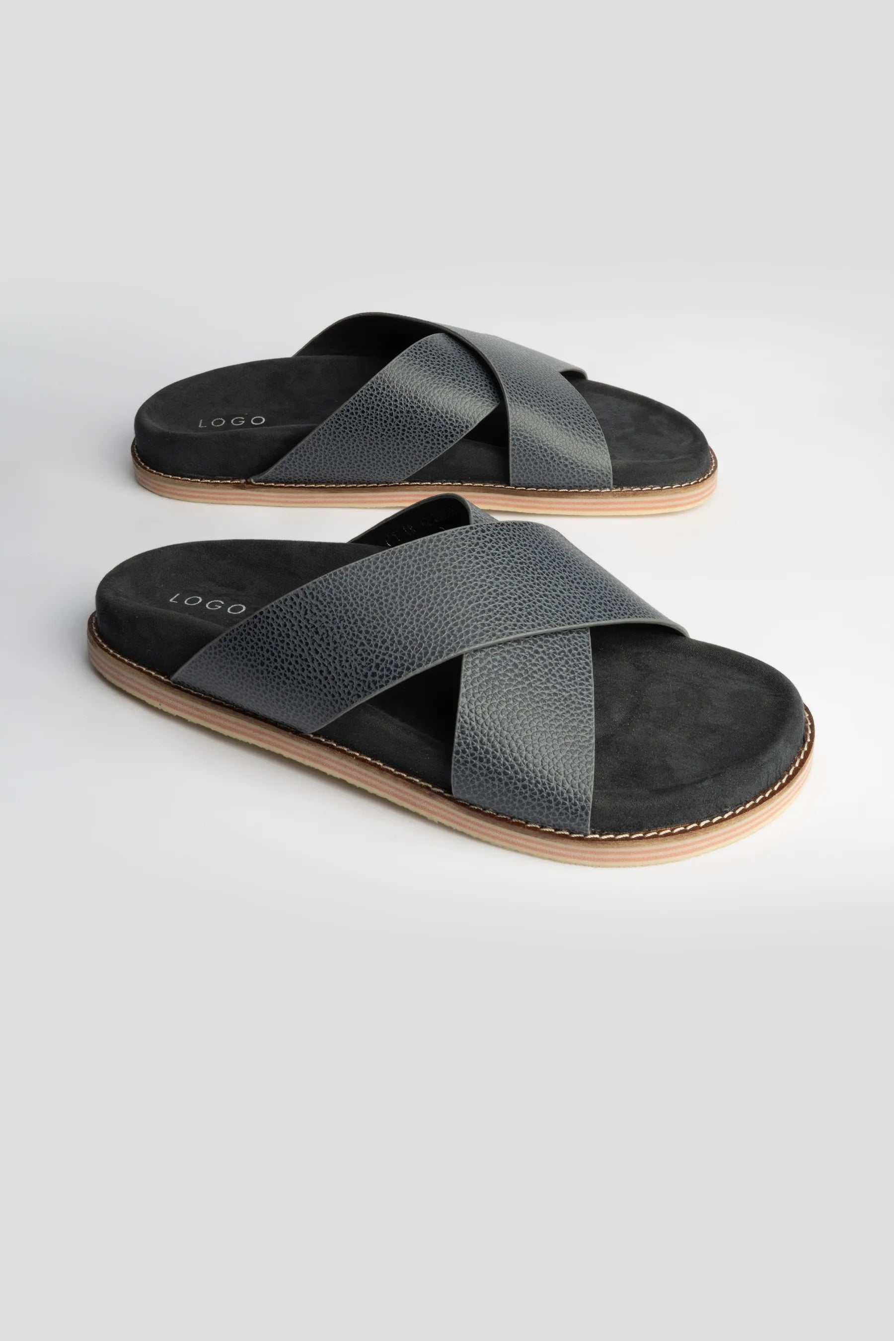 KINGSMEREON SLIPPER