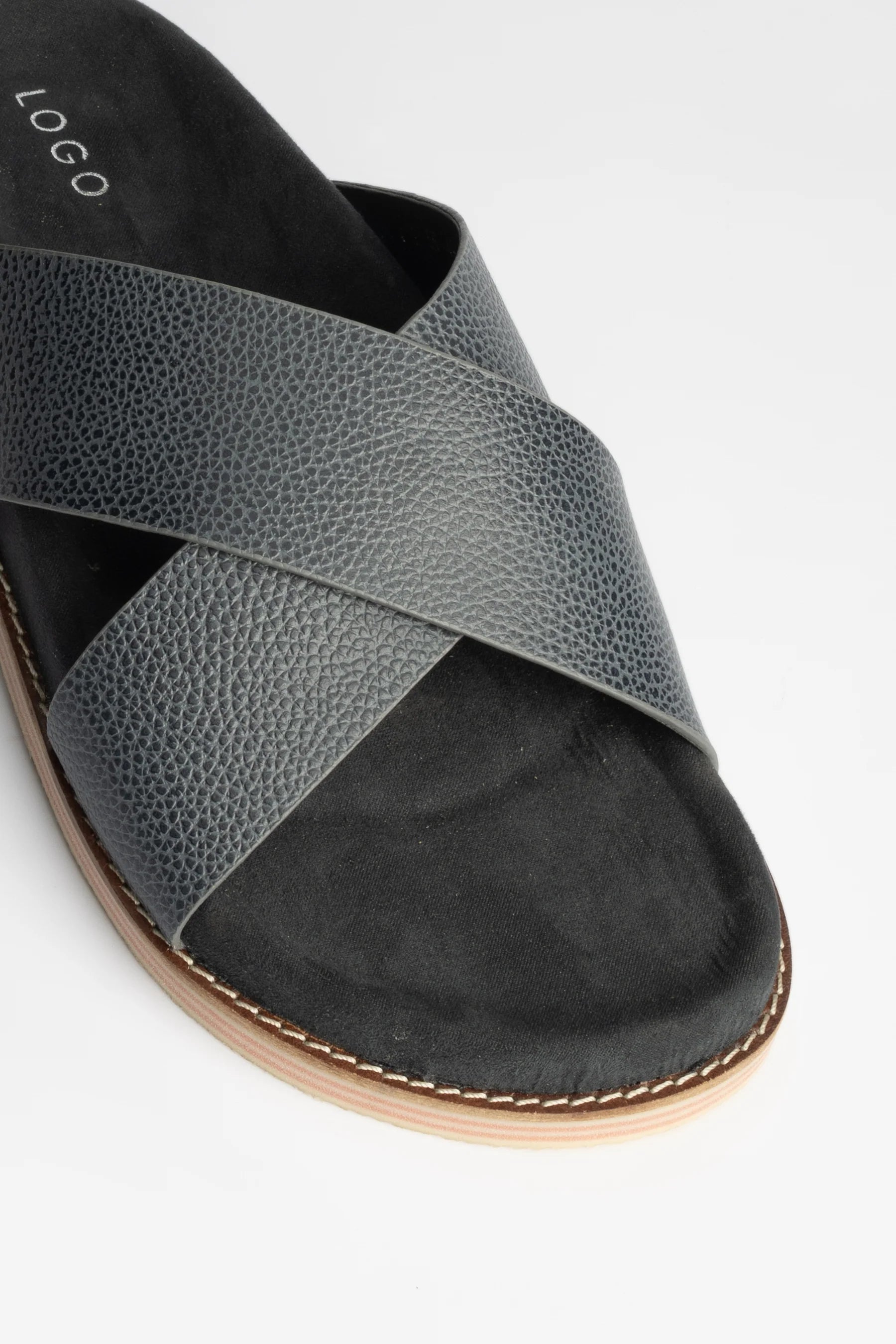 KINGSMEREON SLIPPER