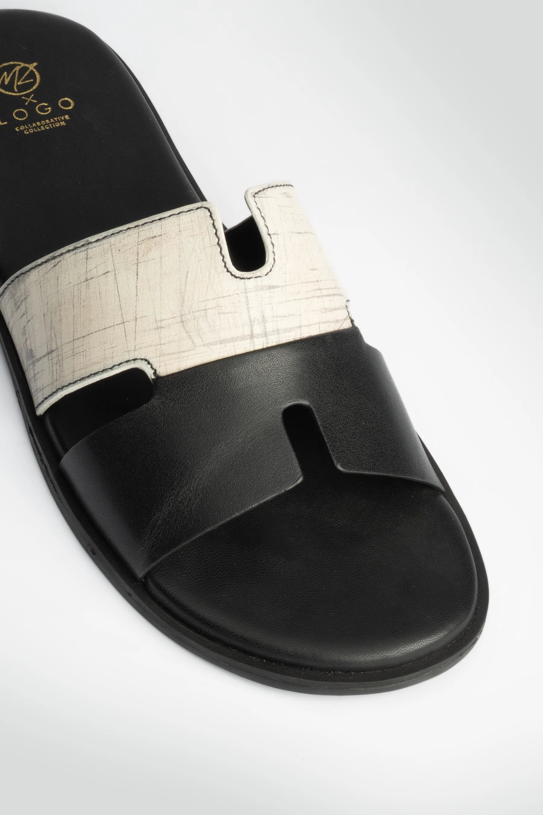 VALCOURTIQUE SLIPPER